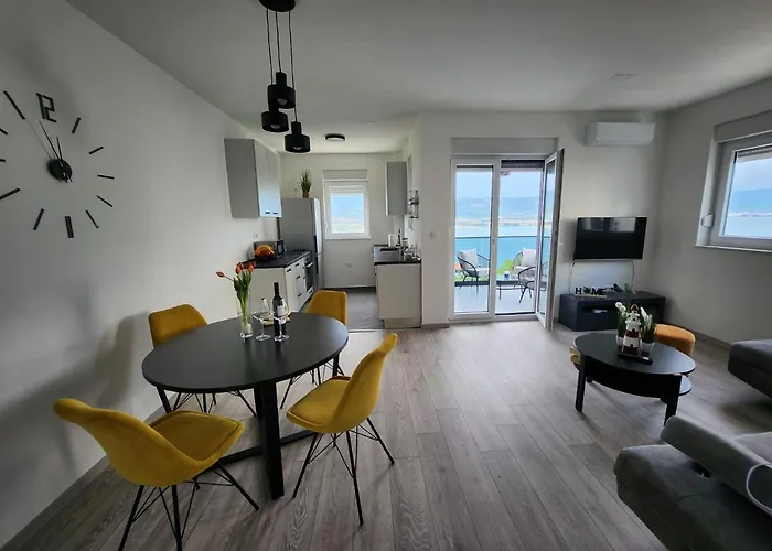 Feel Good View * 特罗吉尔